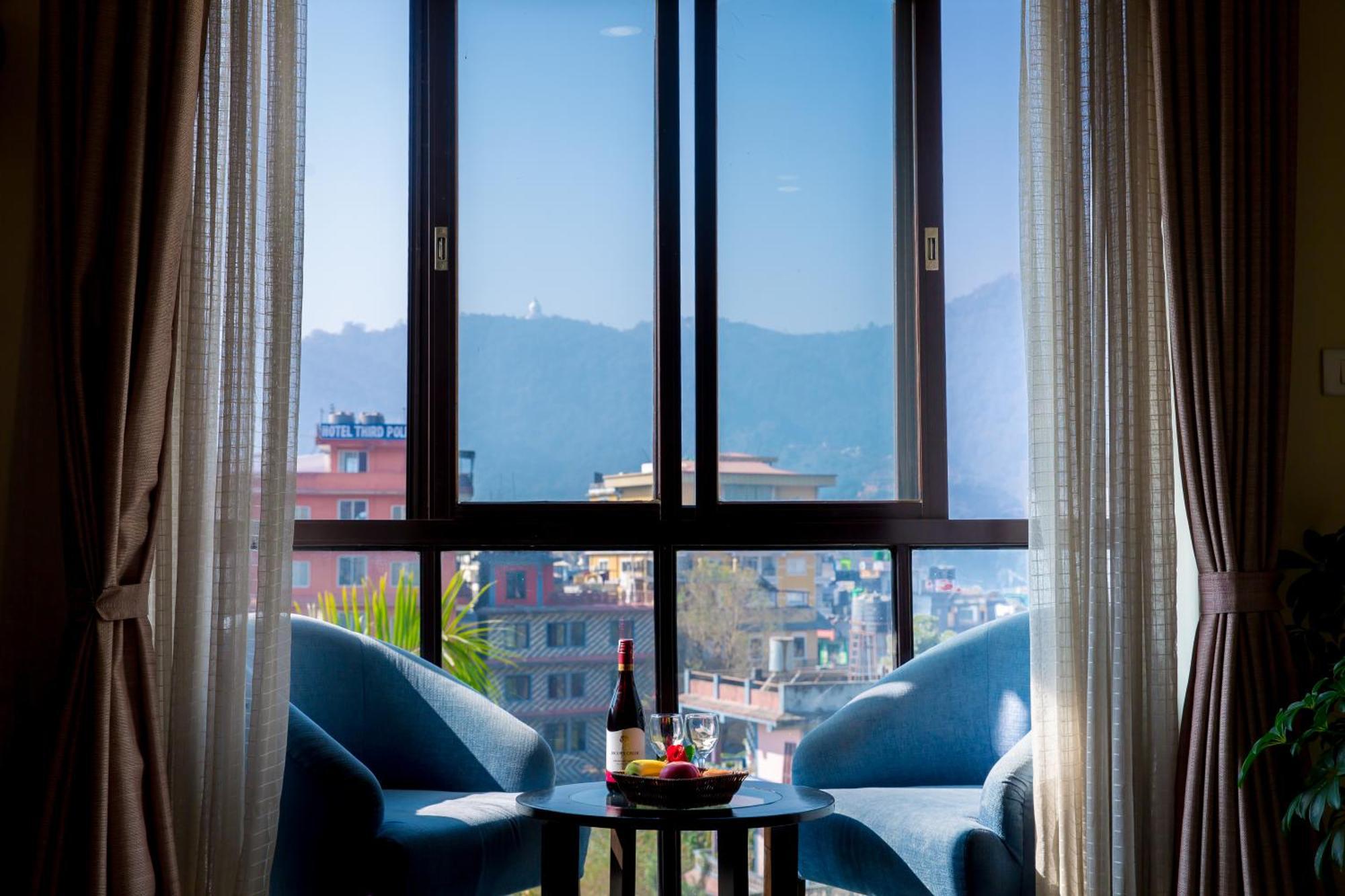 Tuki Resort Pokhara Exteriör bild