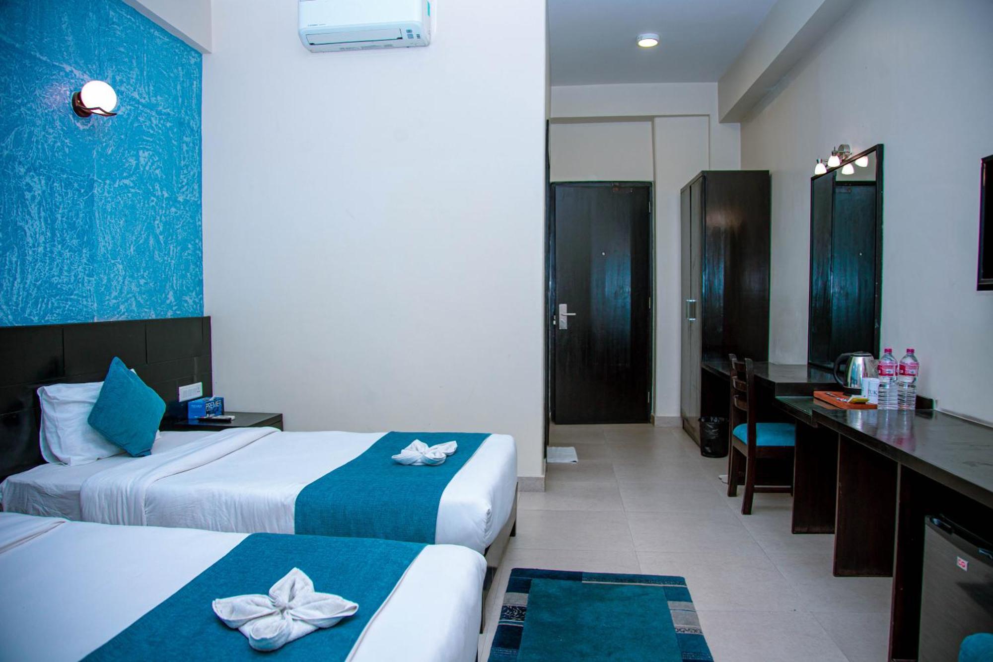 Tuki Resort Pokhara Exteriör bild