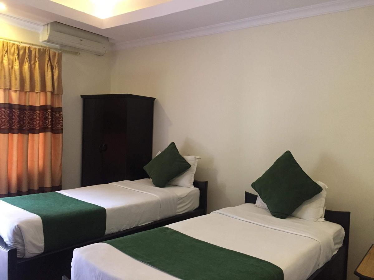 Tuki Resort Pokhara Exteriör bild